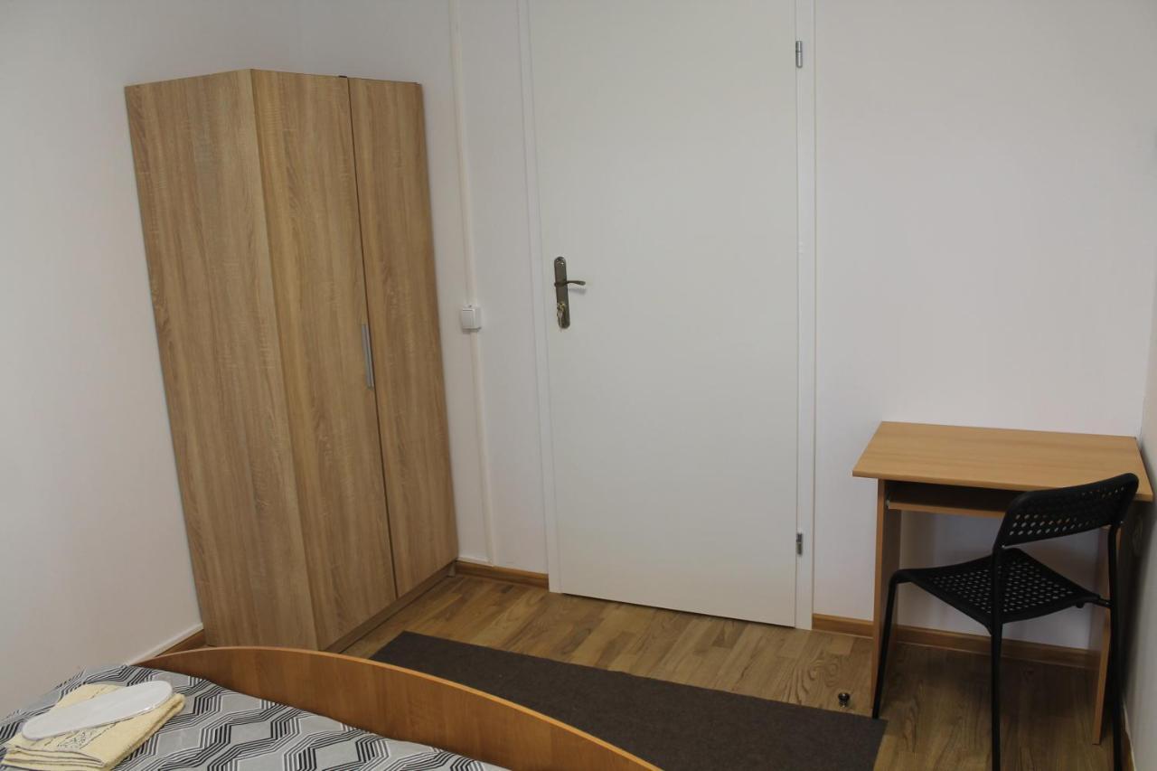 Saska Ochota Forest Guest House Warsaw Luaran gambar
