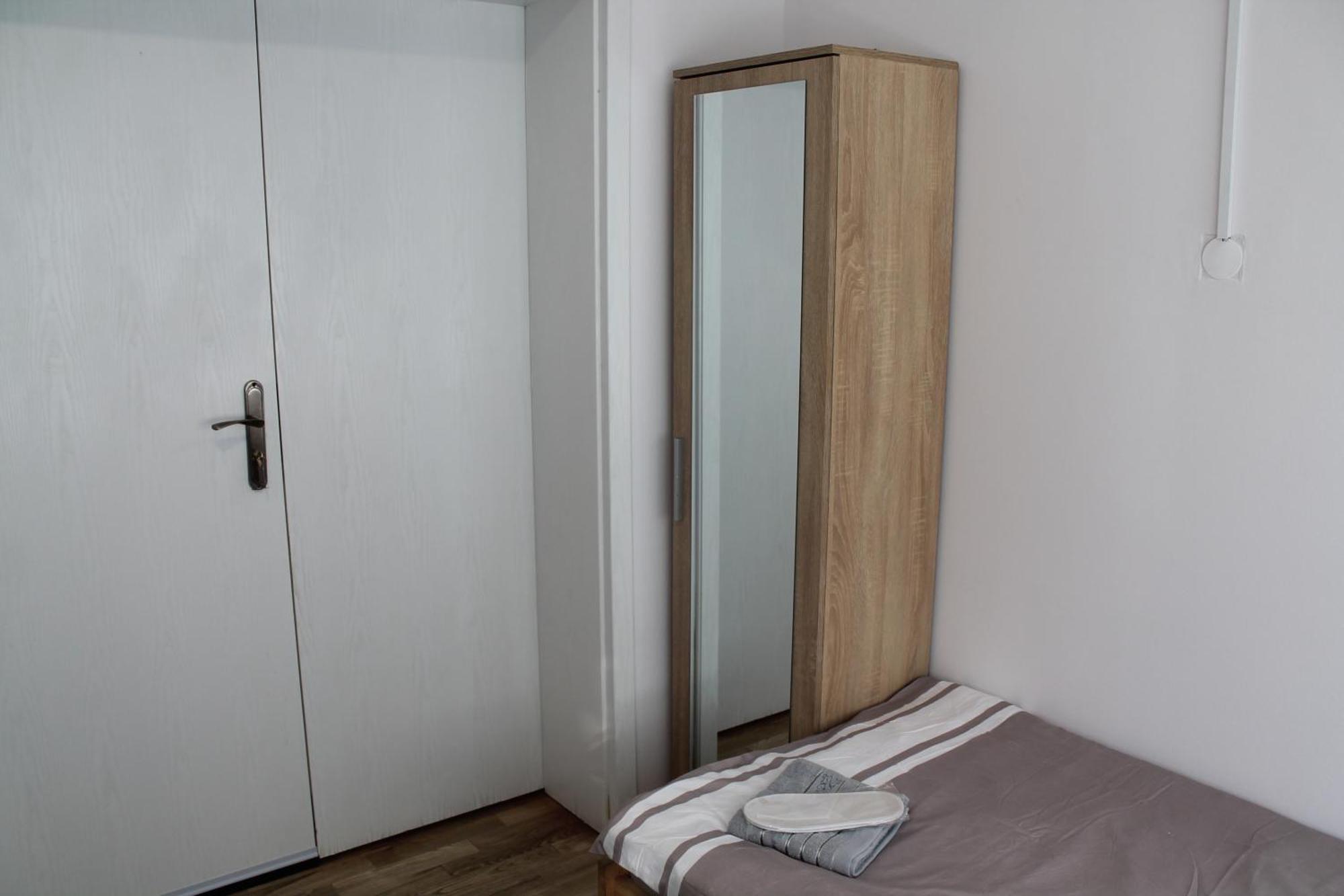 Saska Ochota Forest Guest House Warsaw Luaran gambar